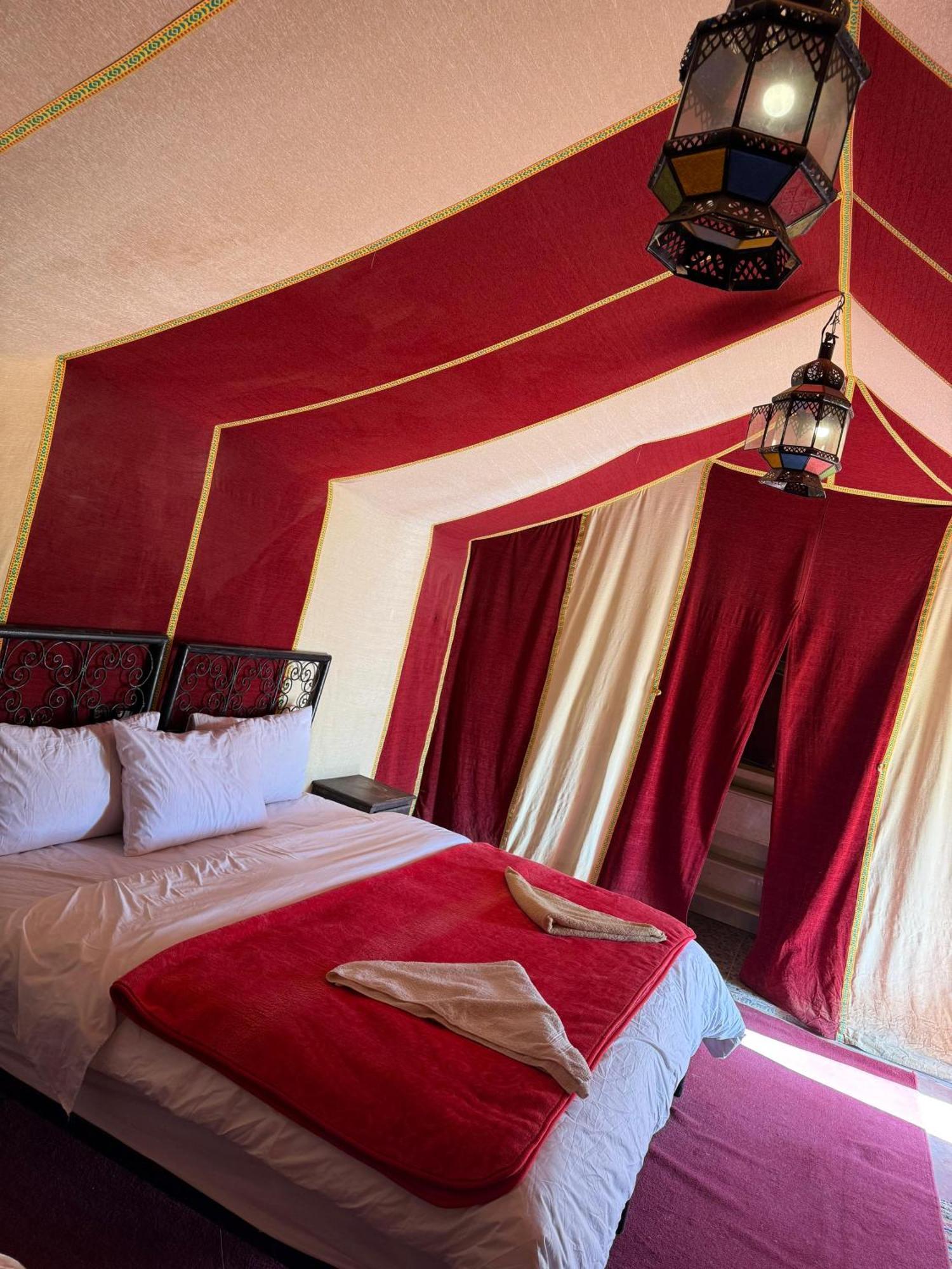 Luxury Merzouga Desert Camp Экстерьер фото